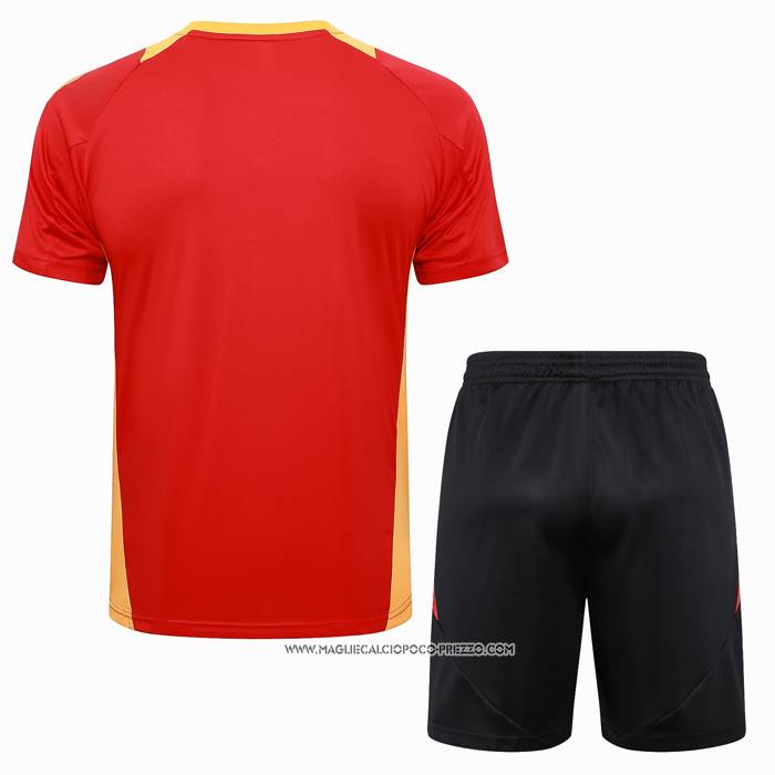 Tuta da Track
 Bayern Monaco
 2024 Manica Corta
 Rosso
 - Pantaloncini
 -25